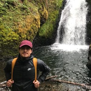 Meet your Posher, Andres